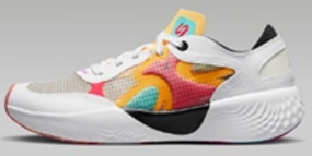 분기보고서에 수록된 핫멜트 접착 필름 FA-7400의 Nike Jordan Delta 3 Low 적용 사례. 아셈스 FA-7400 적용 Nike Jordan Delta 3 Low 운동화