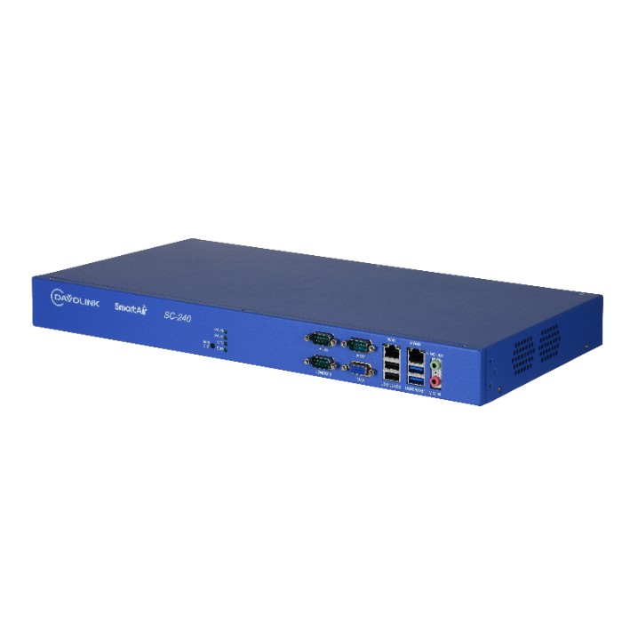 포트와 상태 표시등이 보이는 SmartAir SC-240 네트워크 장비 전면에 통신 포트와 상태 표시등이 있는 파란색 SmartAir SC-240 장비